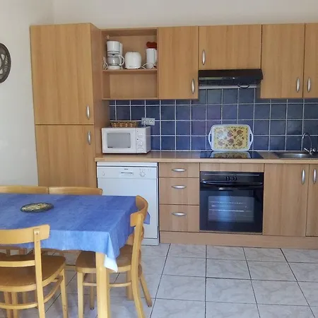 Holiday home Les De La Pinede